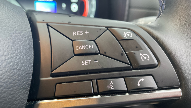 Nissan Juke 1.6 Hybrid N-Connecta 5dr Auto Hybrid Hatchback